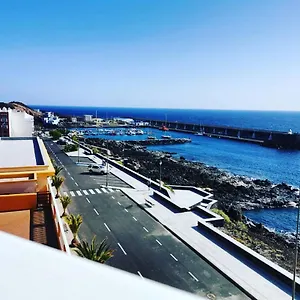 Con Maravillosas Vistas En Primera Línea La Restinga